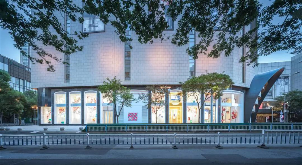 新的商圈开业老商圈该怎么生存,半旧的商业街怎么转型