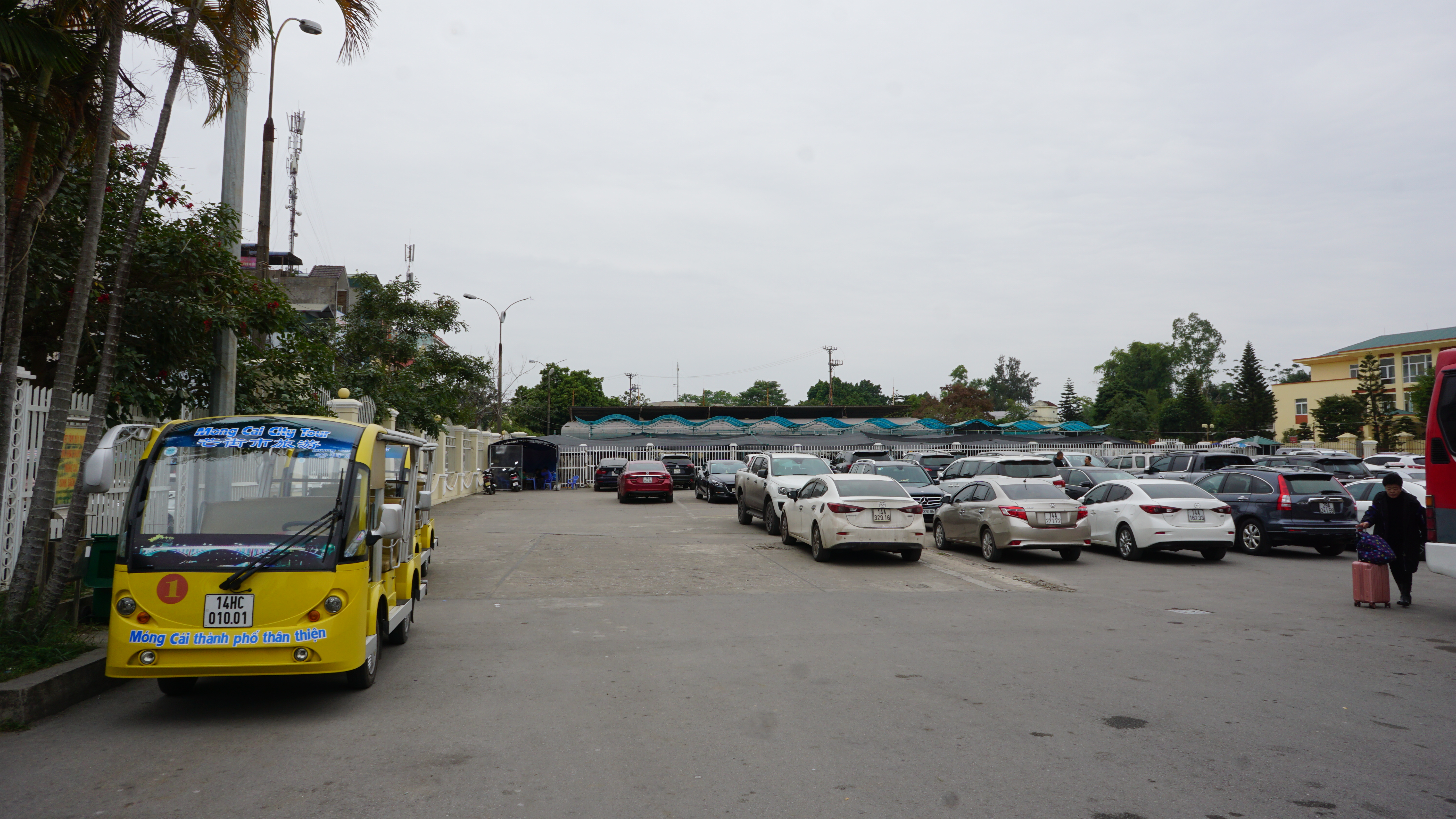 北海开车去越南,从北海一路开车到越南都遇到什么