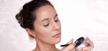 nars定妆有细闪吗,nars蜜粉和玫珂菲哪个适合干皮