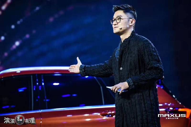 上汽大通maxusg50和传祺m6哪个好,上汽大通maxusg50空间展示