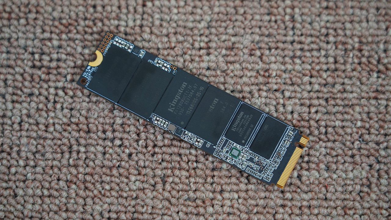 itx三槽显卡机箱,itx机箱能装多大显卡