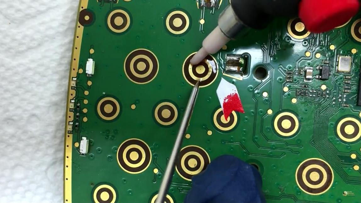 员工偷液炼金获利被刑拘,员工偷液炼金获利10多万元被抓