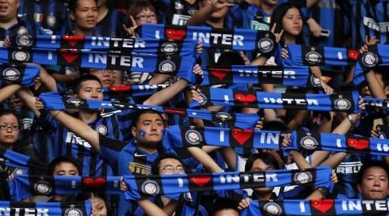 时隔多年再现米兰德比,米兰德比辉煌远去情怀依旧