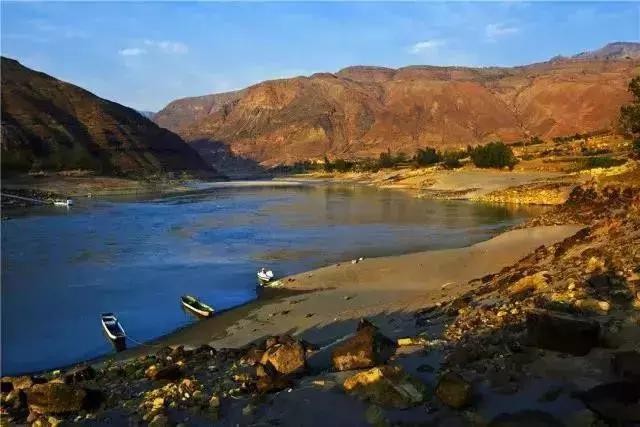 楚雄附近免费露营地有山有水,昆明到楚雄方向一个小时露营地