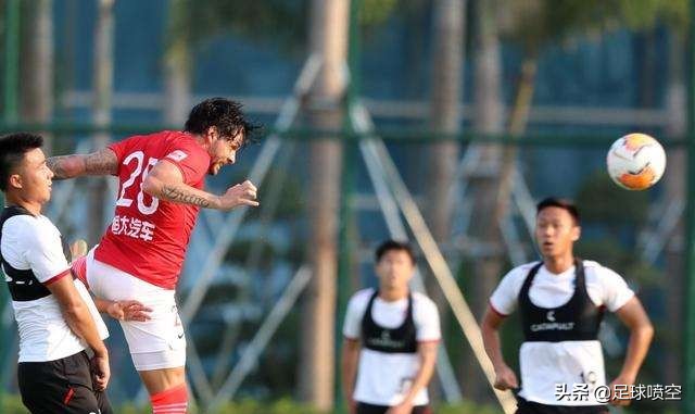 高拉特最后绝杀恒大,高拉特中超首秀