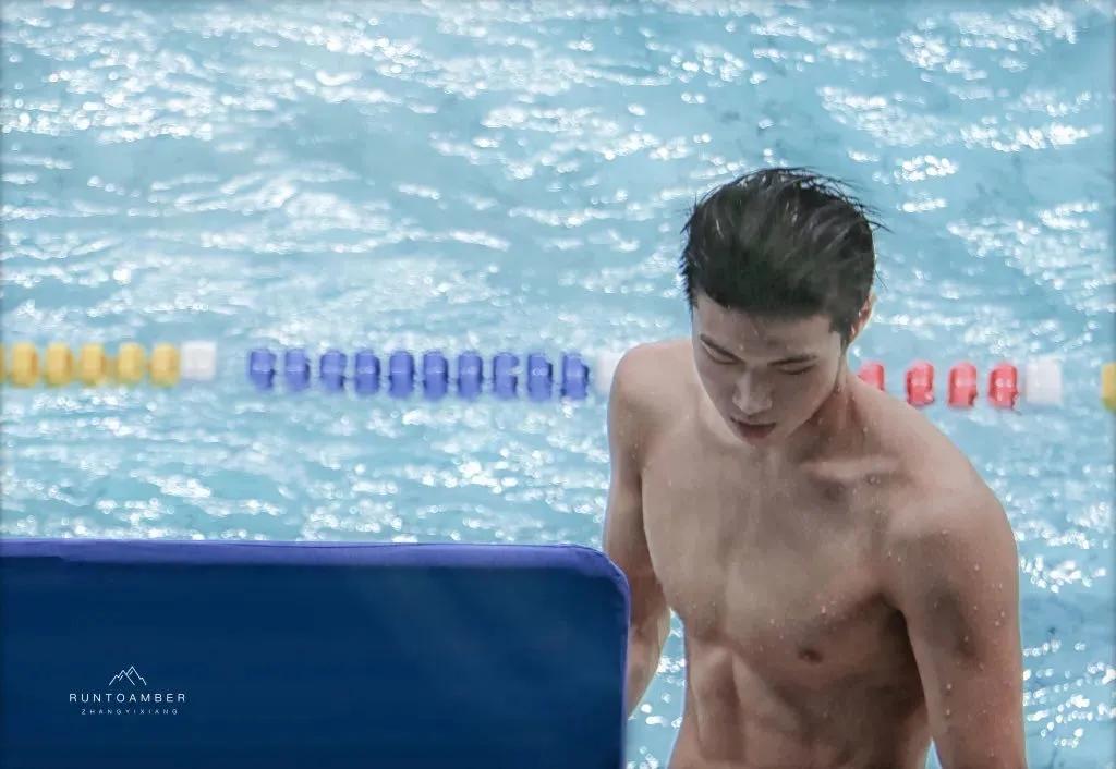 拜托，千万别让萧亚轩看到这些国家体坛中的鲜肉帅哥