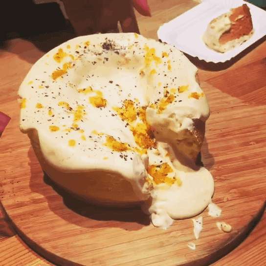 为什么星巴克的蛋糕那么贵,星巴克网红蛋糕为啥这么难买