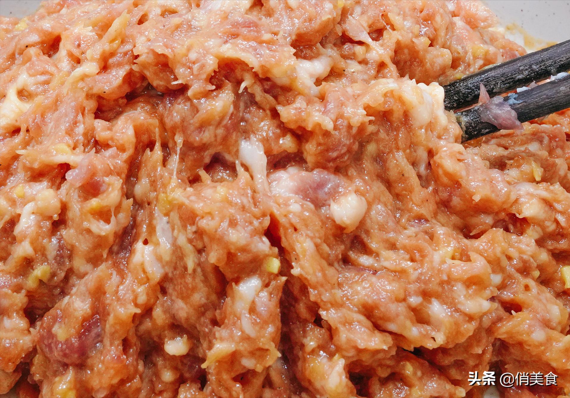 炸肉丸子吃几个不过分,炸丸子记住不要放面粉