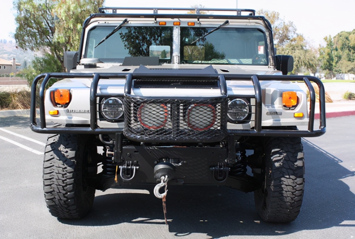 这才是真正的越野车,这才是越野车