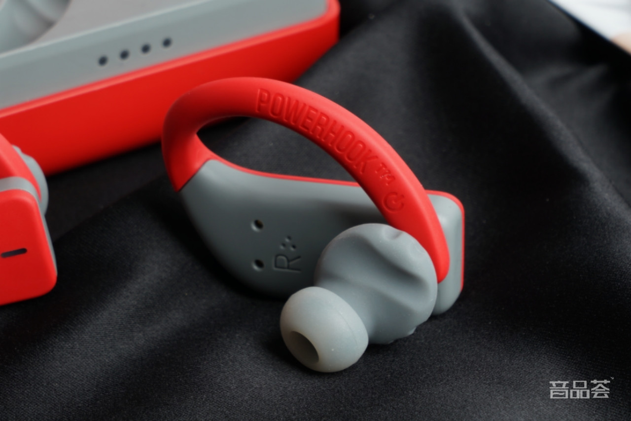 蓝牙耳机黑科技高音质华为,jbltune120tws蓝牙耳机测评