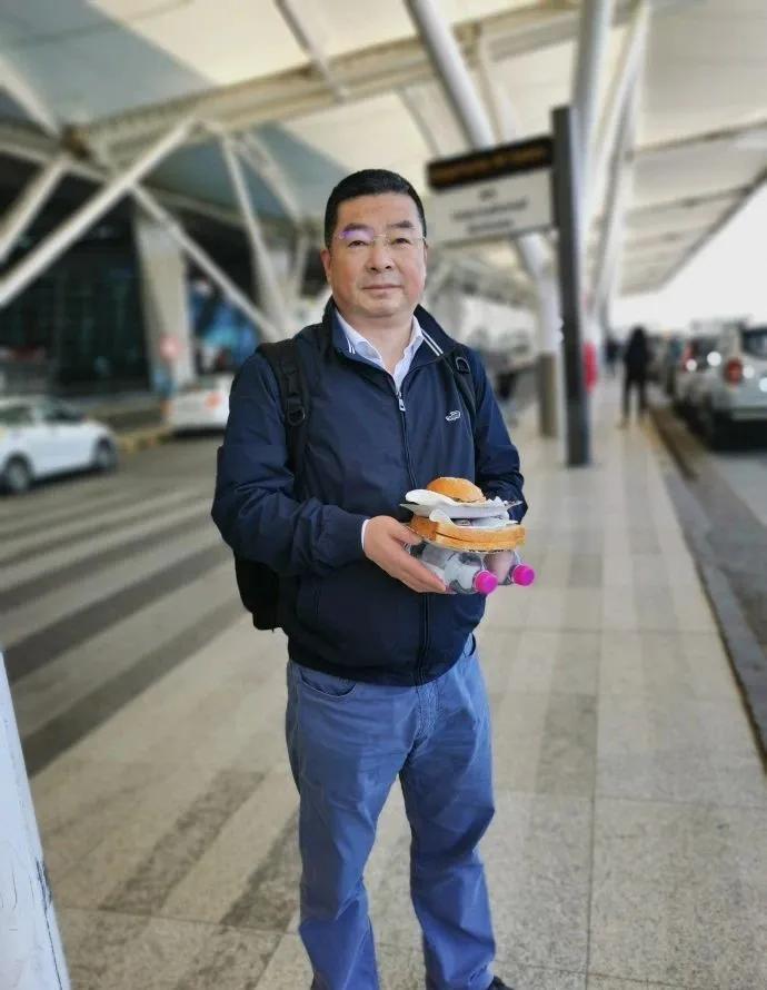 抢劫lv搞笑视频,lv抢劫现场