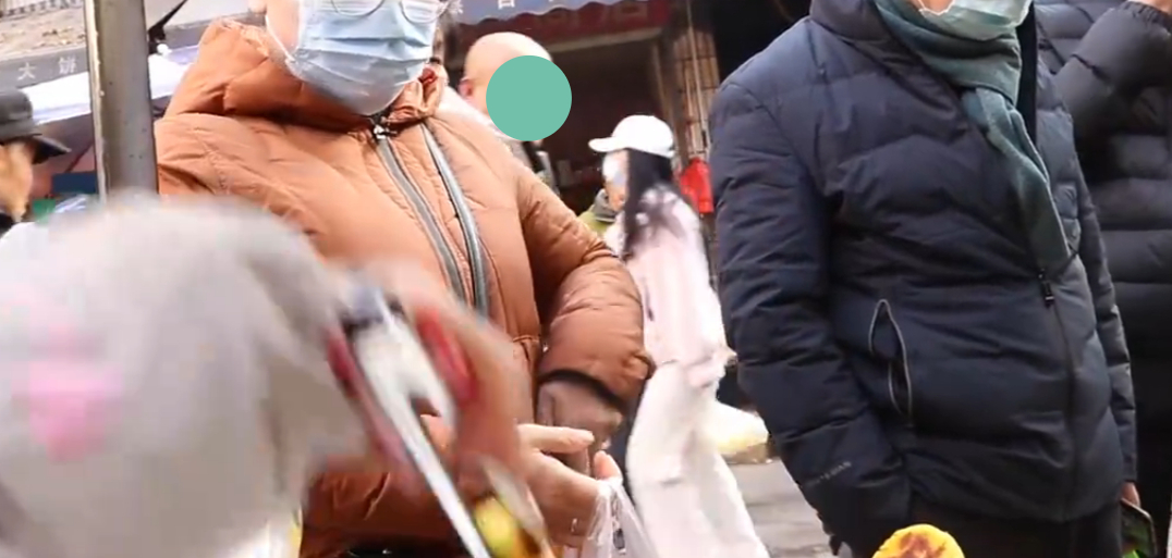 陕西小破摊，10元9个每月盈利5万元，老板说比上班强