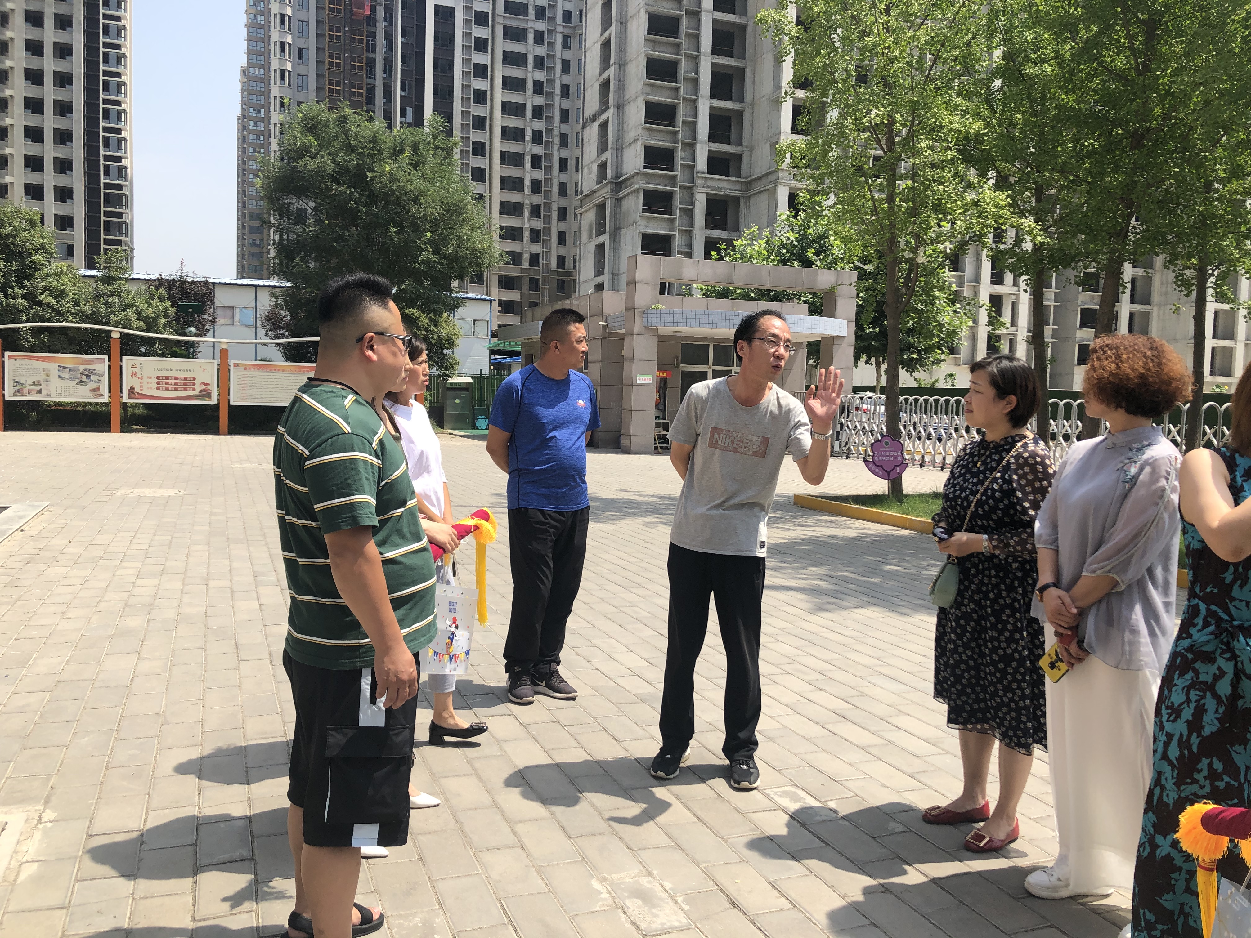 渭南市临渭区丰荫明德小学照片,渭南市丰荫明德小学庆国庆