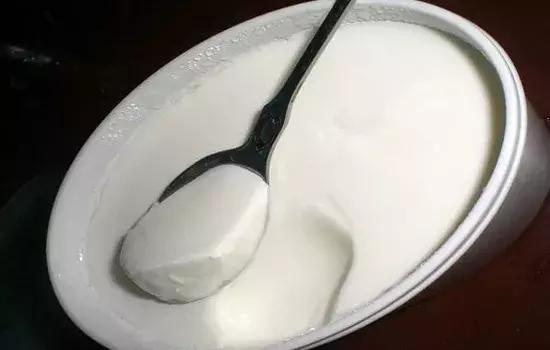 剩的酸奶怎么利用,剩酸奶怎么做酸奶