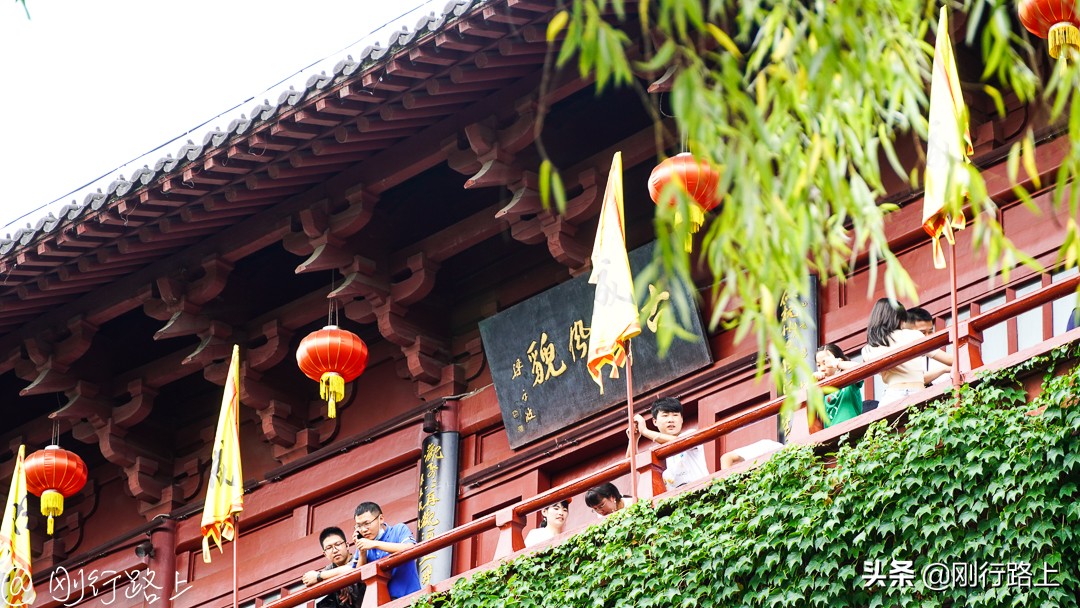 这个夏日尽情的嗨起来,这个夏天尽情玩耍