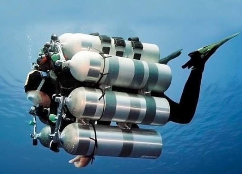 潜水技巧为什么要保持中性浮力,潜水十大黄金规则