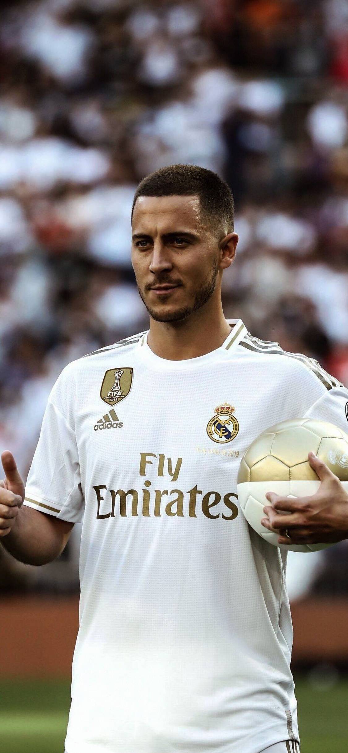 06年皇马阵容图片,皇马队徽壁纸超清图片