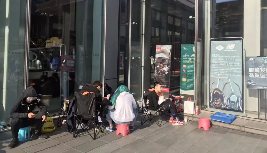 余文乐晒二级市场,余文乐卖衣服