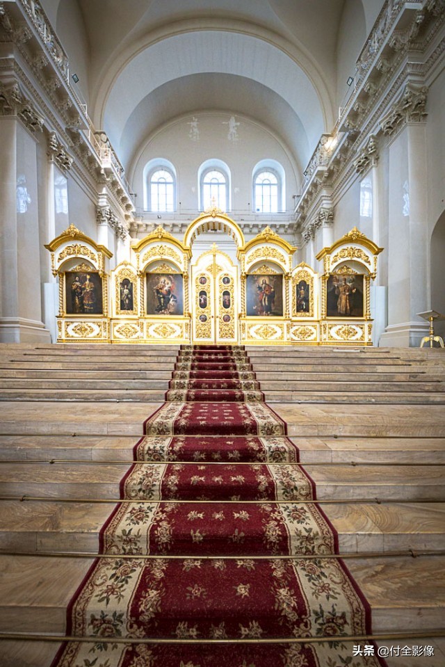 斯莫尔尼修道院主教,斯莫尔尼宫的宫殿