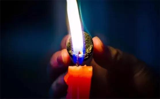 女生膝盖摔伤伤口怎么处理,女生擦伤怎么处理恢复得快