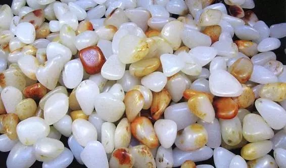 和田玉知识什么是水线,你知道和田玉的油性是怎么来的吗