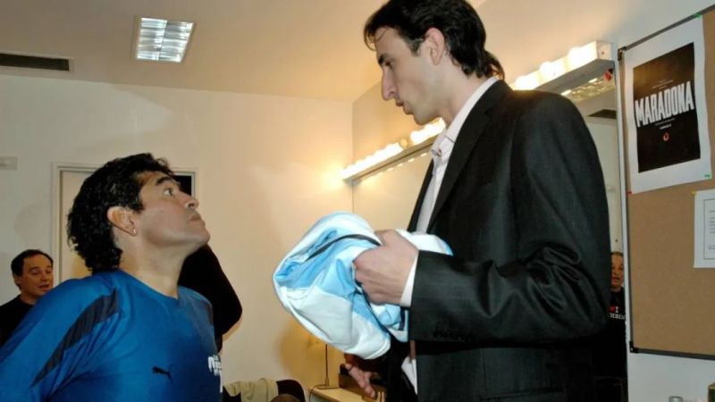 吉诺比利马拉多纳合影,马拉多纳和卡斯特罗的友谊