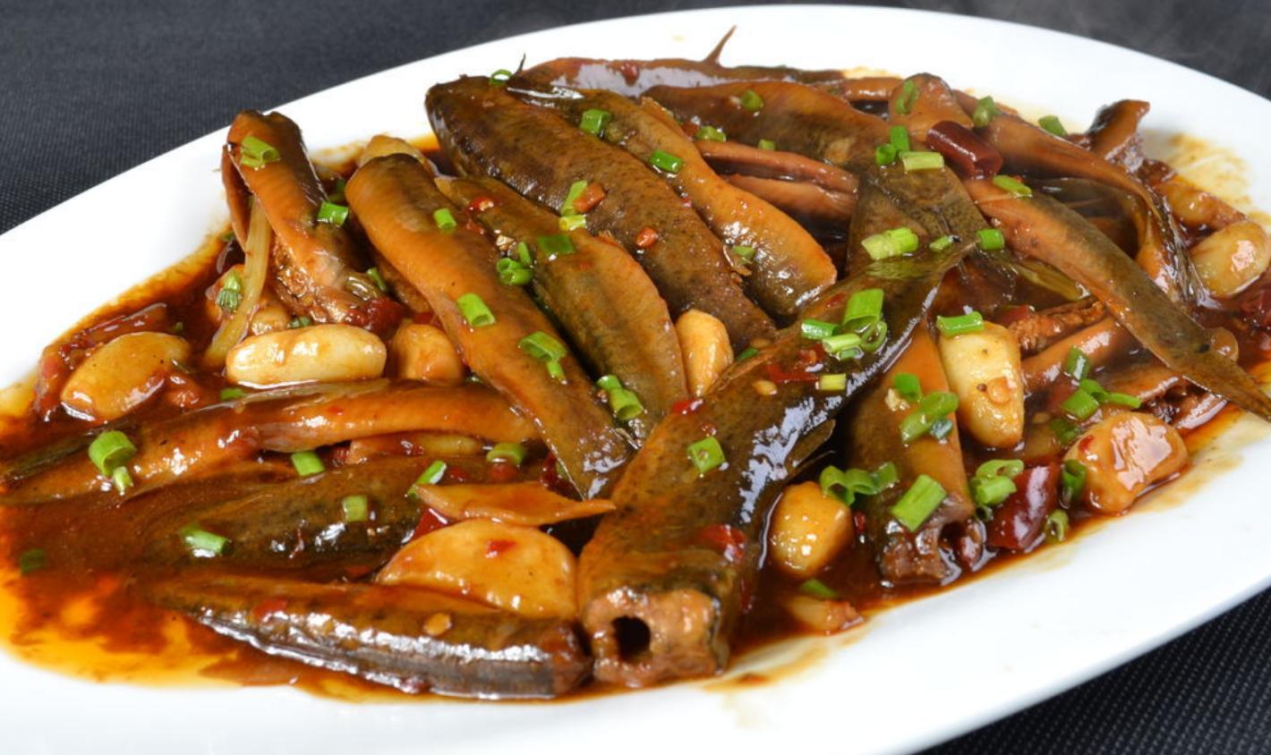 泥鳅的做法大全家常菜视频播放,泥鳅的家常做法泥鳅烧豆腐
