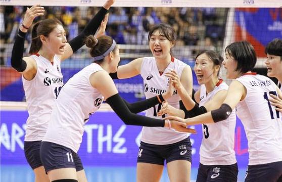 韩国跳水运动员被教练欺负,韩国冠军被教练欺负