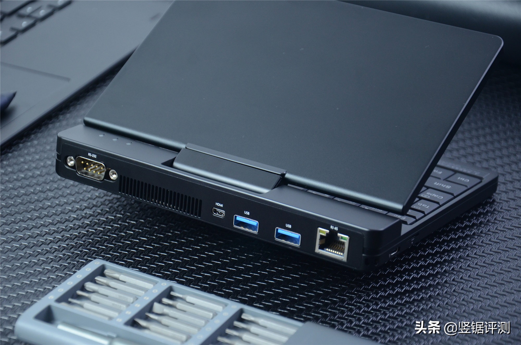 屏幕支持旋转！壹号本“工程师PC”迷你笔记本评测