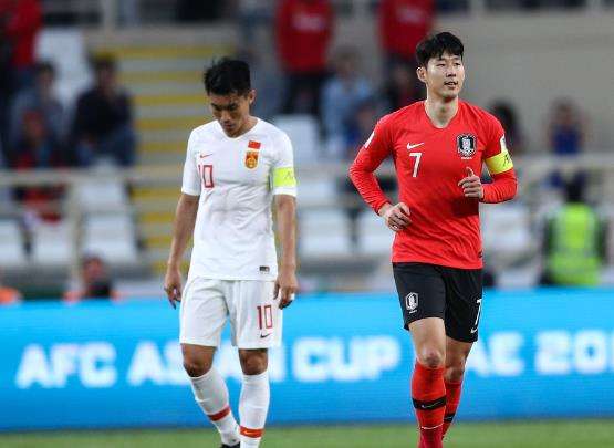 陈一冰评论国足招来谩骂，落后的中国足球是否也该*国体举**制？