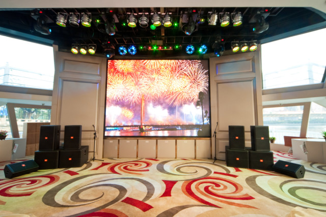 广州珠江夜游夜茶,广州夜游珠江船上美食