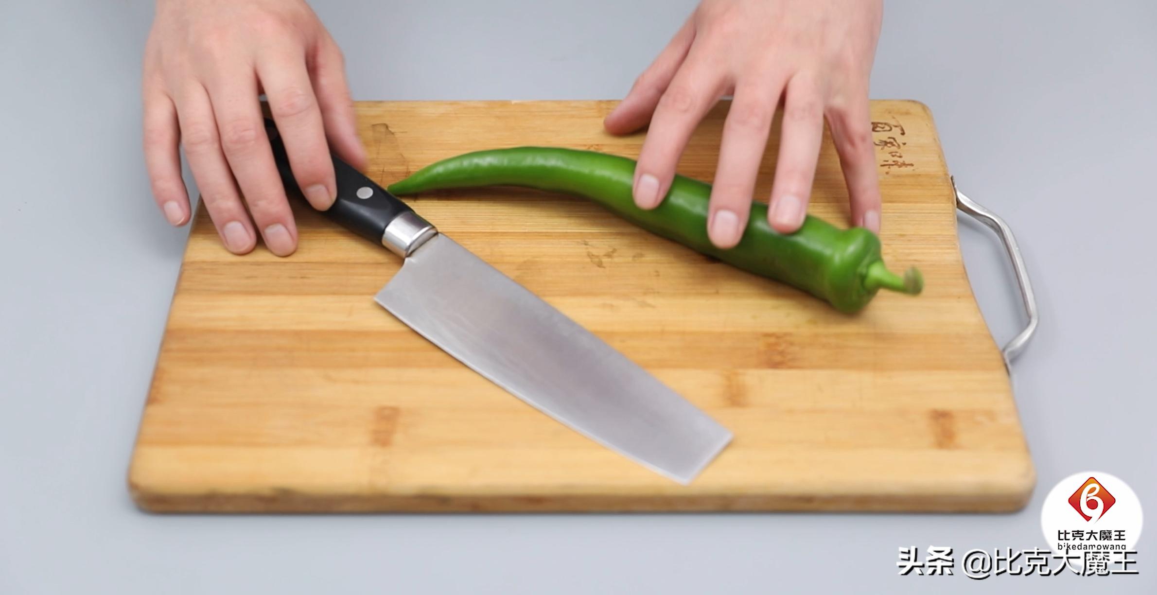 家用橡胶手套破损怎么补,橡胶手套破了有什么办法粘吗