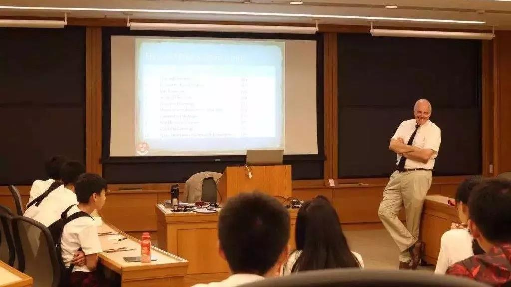 留学生一定碰到过以下问题：好想知道都是怎么回答的？