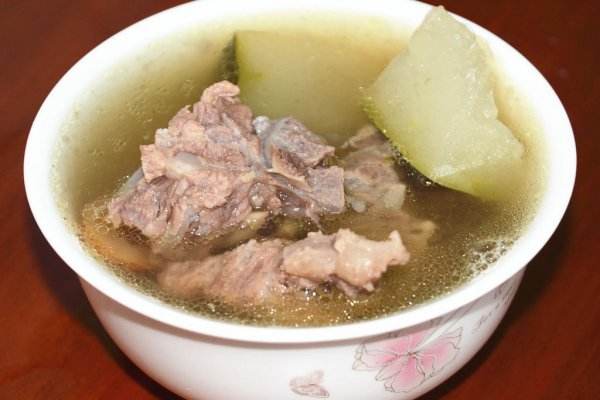 炖排骨什么时候放盐最合适,炖排骨什么时候放盐味道最佳