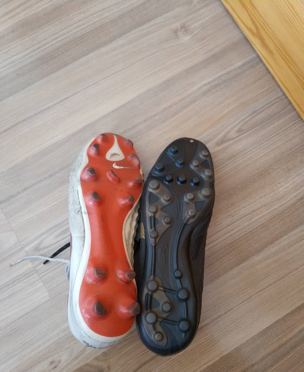 怎么选择ag足球鞋,ag大底足球鞋