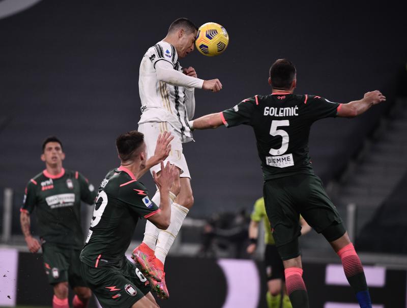 c罗的表现远胜于梅西,c罗的头球纪录