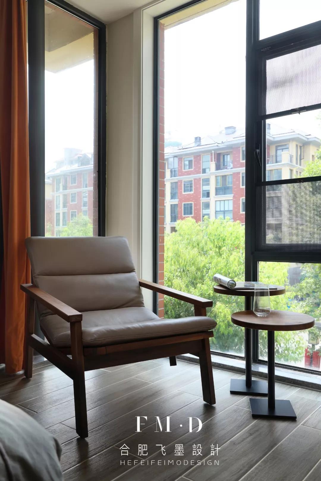 物业不让阳台做落地窗怎么谈,阳台加装落地窗怎么跟物业沟通