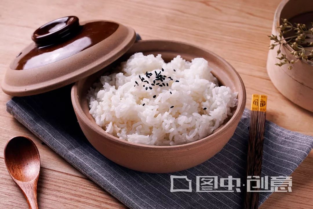 一碗饭吃出了半辈子的心酸,吃上饭才最重要