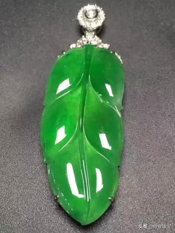 1000块的翡翠阳绿吊坠值得买吗,翡翠玉石购买平台