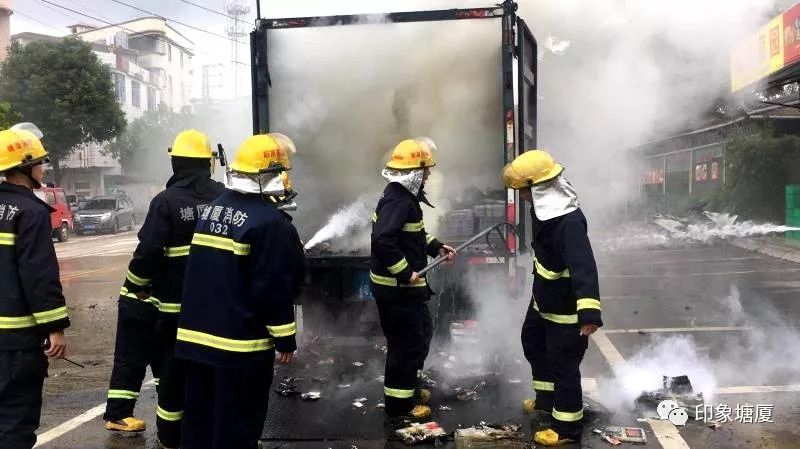 塘厦这支英雄部队集体脱下军装,开始新的征程