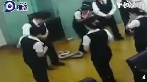 10.14日｜新早读来了！代购好日子要结束了？帮亲友带礼物或被征税