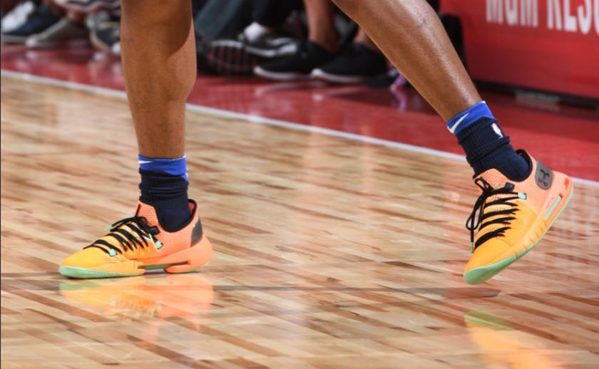 今天来看看球星都穿什么球鞋,新赛季战火重燃