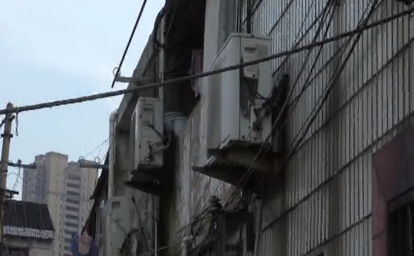 太狗血！一男子嫖娼后染上性病，为报复持刀抢劫却意外变成杀人犯