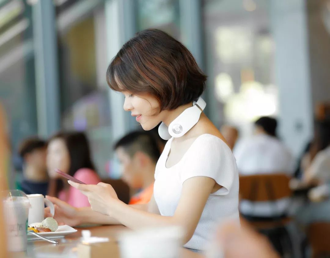 颈椎按摩仪推荐网红,明星同款肩颈按摩仪