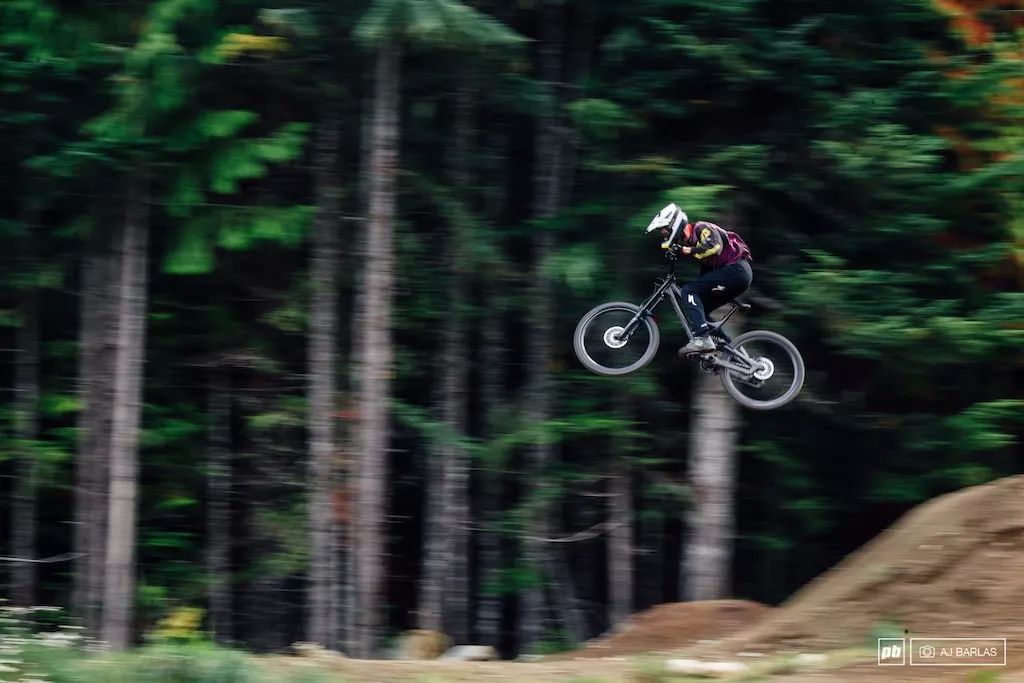 现在最划算的最新款山地车,十款性价比高的进阶级山地车