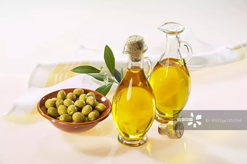 手脚冻疮怎么治断根,冬季治手脚干裂冻疮有效的药