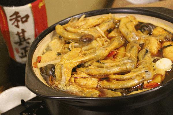 柳州螺蛳鸭脚煲最正宗的做法,自制螺蛳粉鸭脚煲