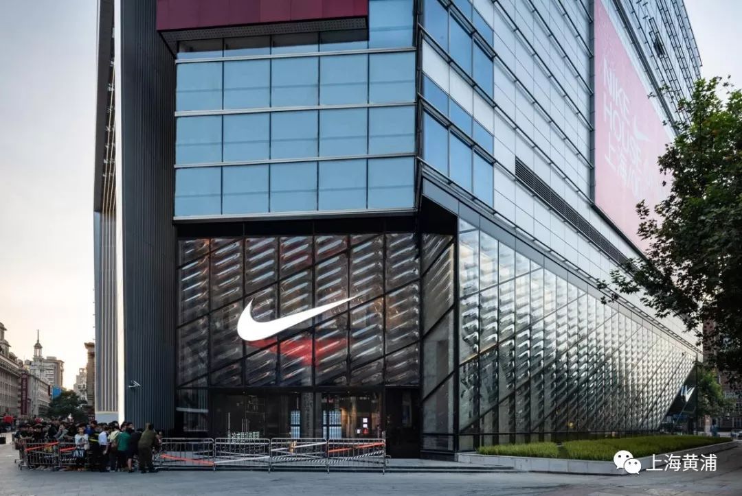 购物品牌｜抢在纽约之前！全球首家耐克HouseofInnovation登陆南京东路