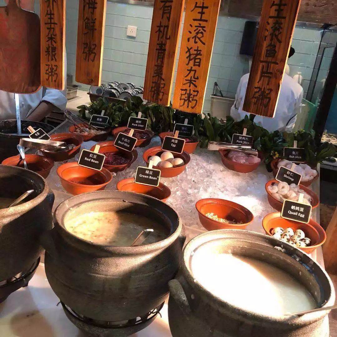 在广州的破旧小区里，一只爱马仕birkin只要5000元