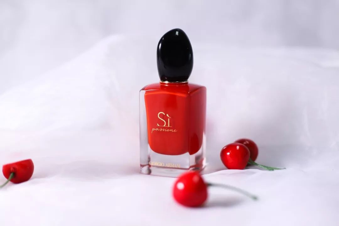 阿玛尼放大招?我敢赌,这波双十一它赢定了!